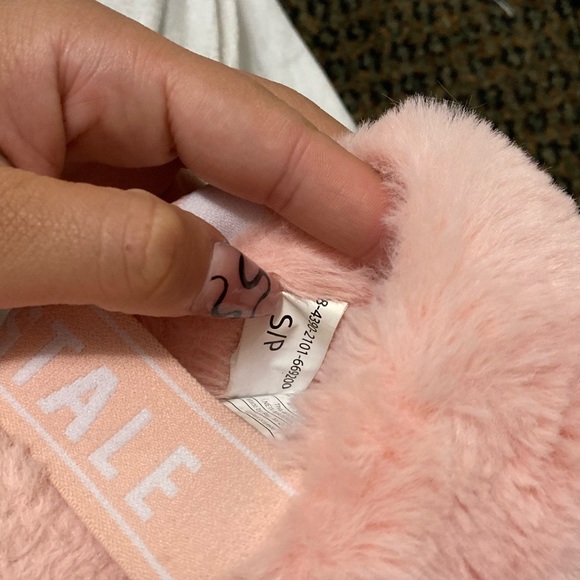 EUC | Aeropostale Fur Slippers - Picture 4 of 5